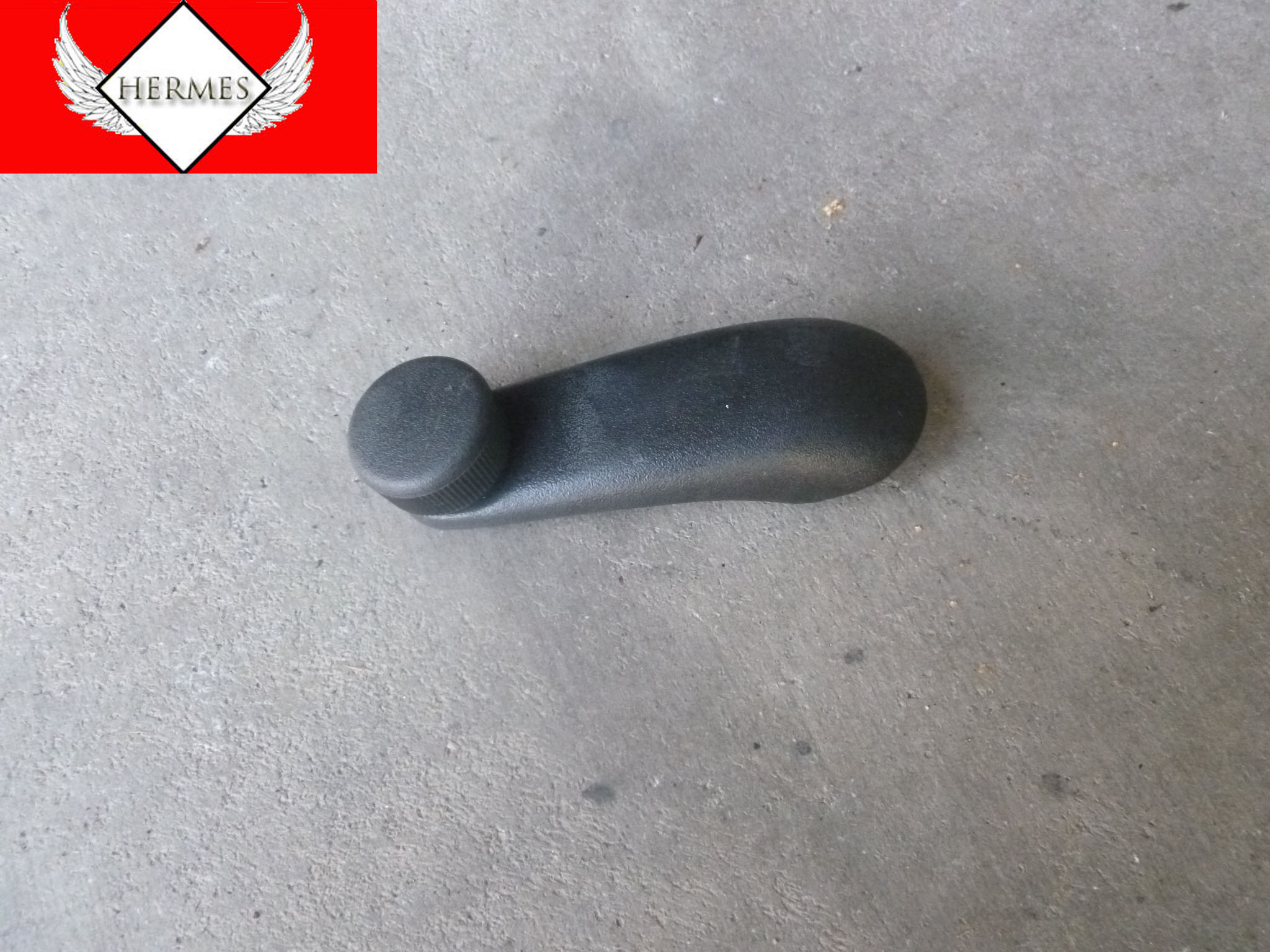 1995 Chevy Camaro - Manual Window Crank with Clip, Left