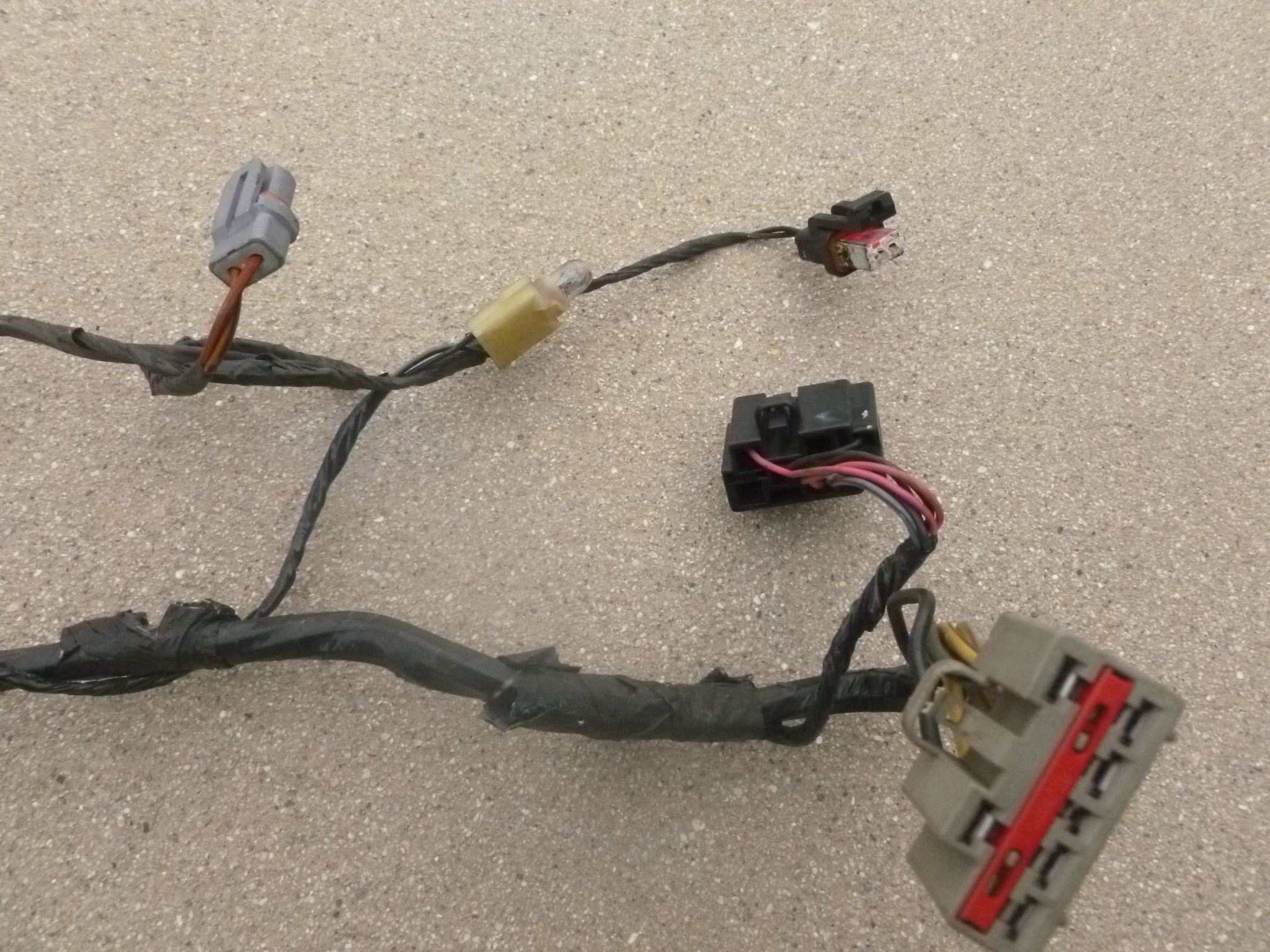 1998 Ford Expedition XLT - Door Wiring Harness Front Left - Hermes Auto ...