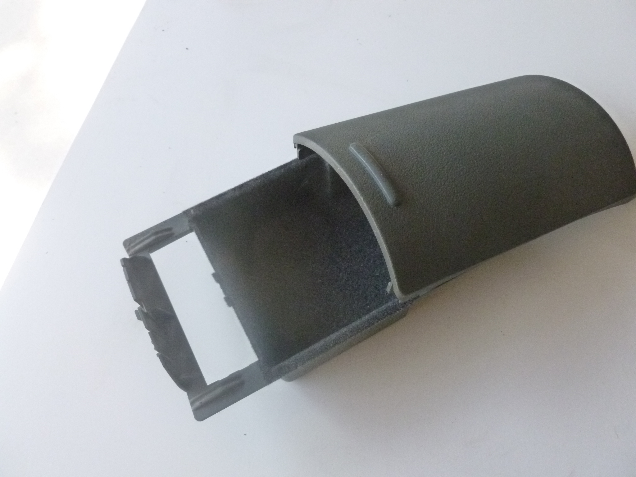Support De Tunnel De Console Pour Audi TT Mk1 - Référence 8n0 863 531, Occasion