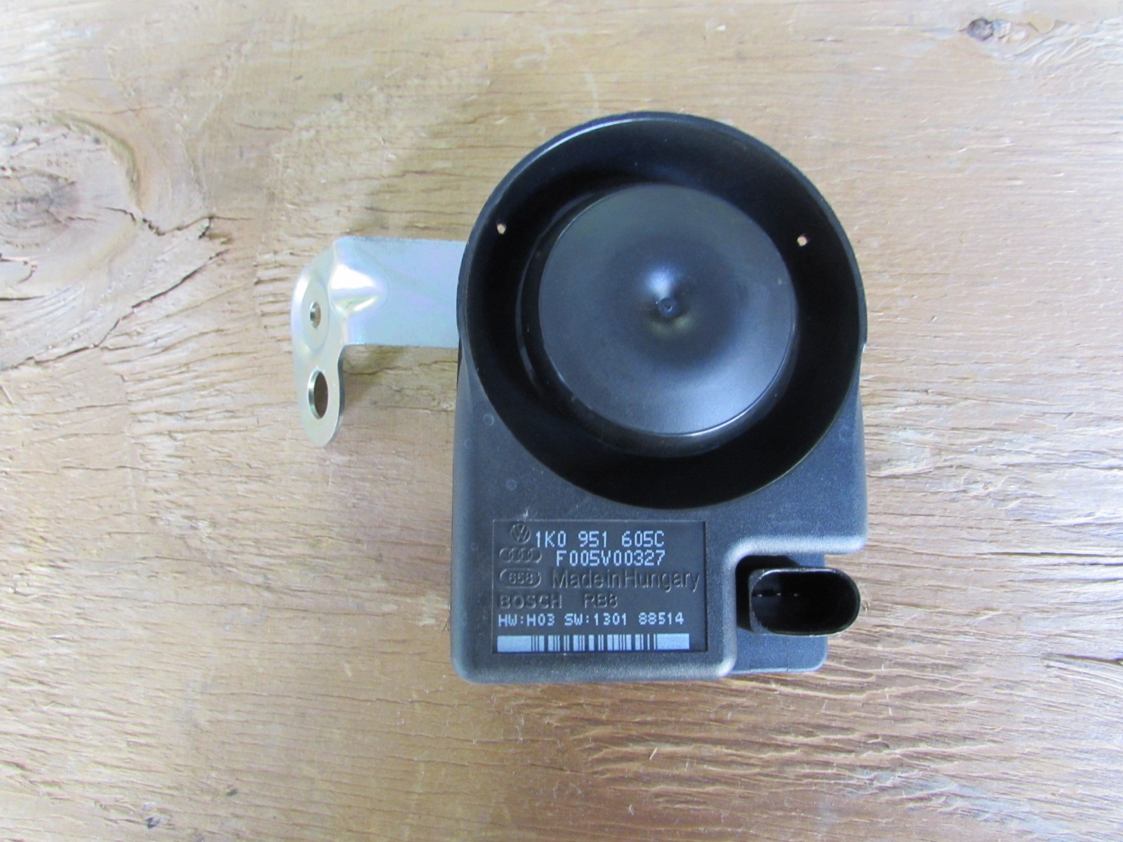 Audi OEM A4 B8 Alarm Horn Siren Bosch 1K0951605C Golf Jetta Beetle ...