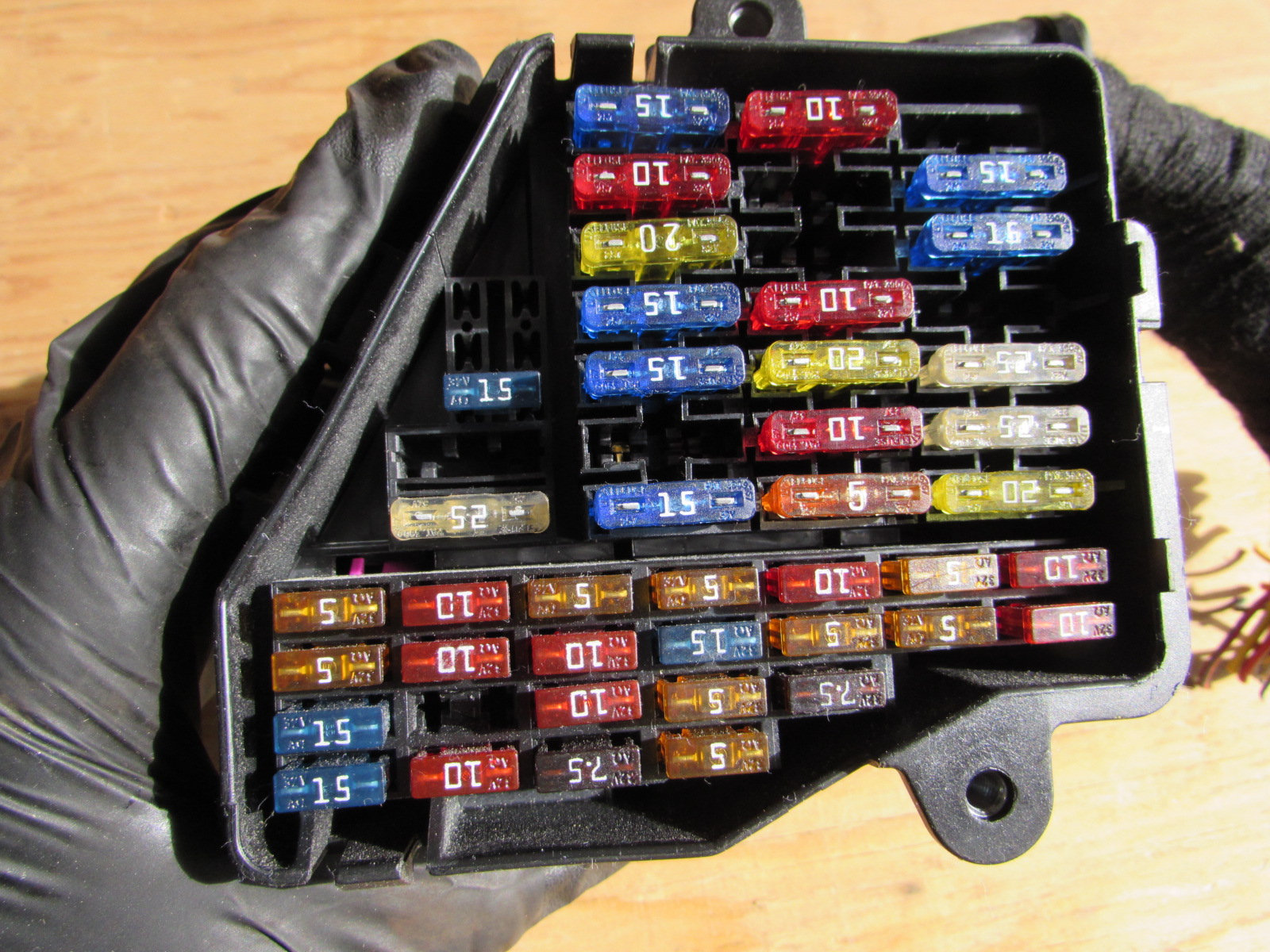 Audi Tt Fuse Box / Fuse Box Diagram Audi Tt Mk2 / • if a fuse blows ...