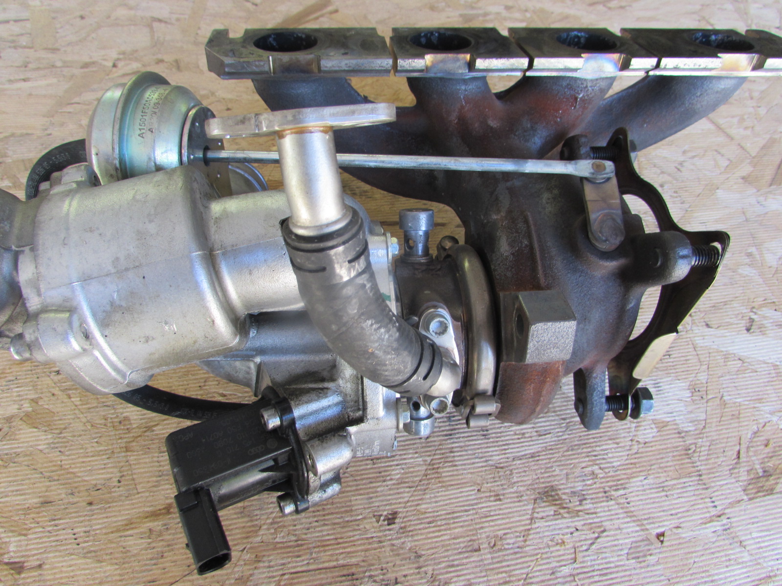 Audi TT Mk2 8J OEM IHI Turbo Charger Turbocharger w/ Exhaust Manifold ...