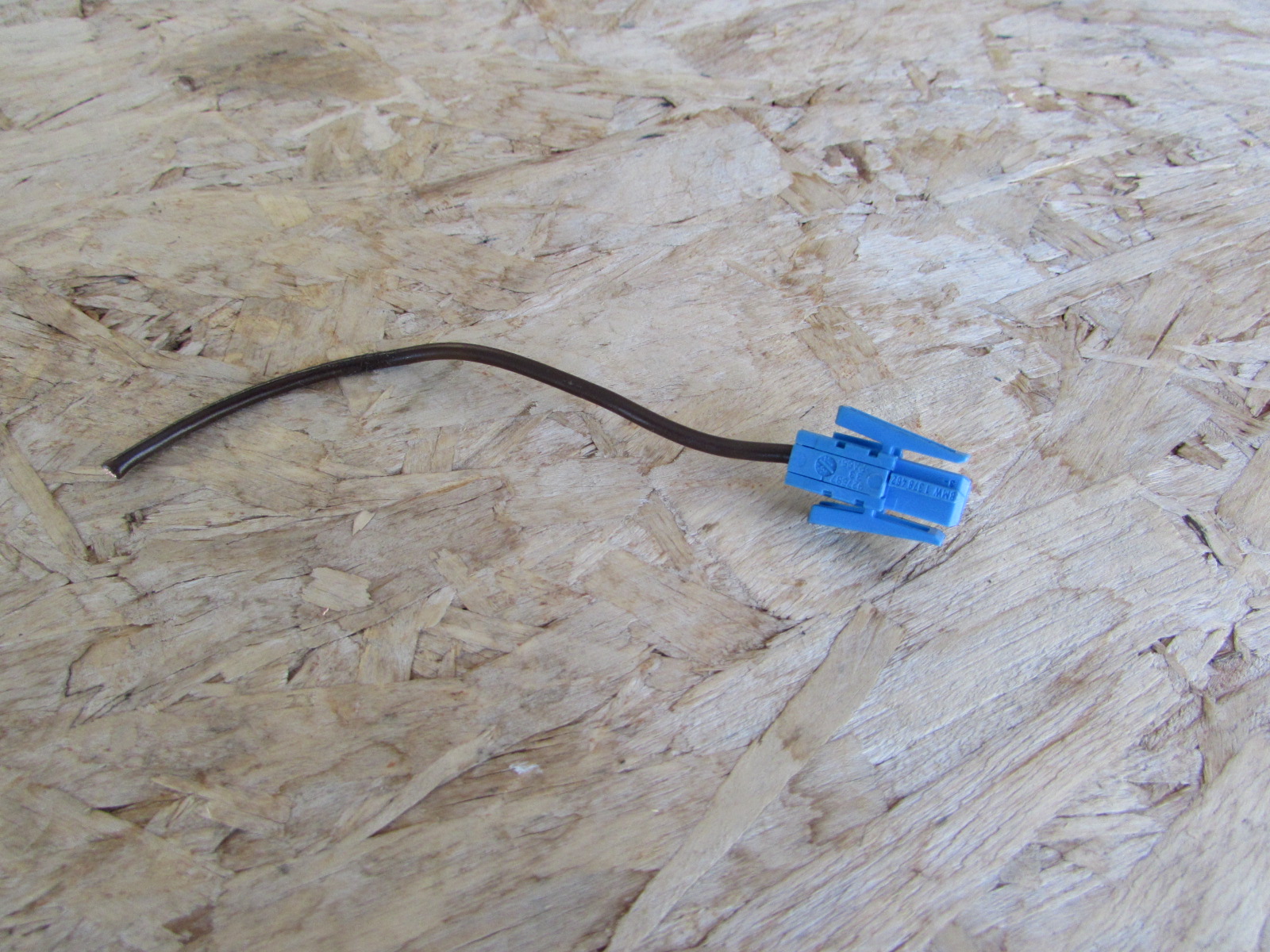 BMW 1 Pin Blue Connector w/ Pigtail 1378462 - Hermes Auto Parts