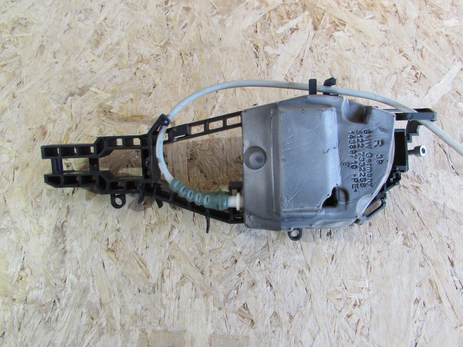 BMW Exterior Door Handle Carrier Bracket, Rear Right 51217242568 