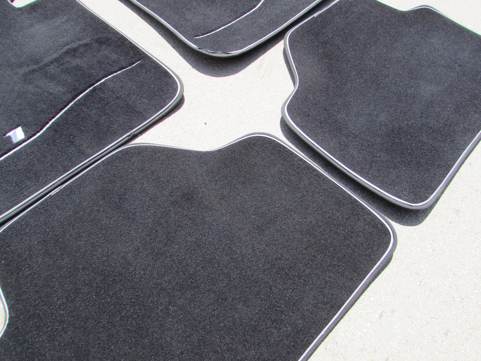 Bmw Floor Mats Set Of 4 E46 320i 323i 325i 330i M3 Hermes Auto