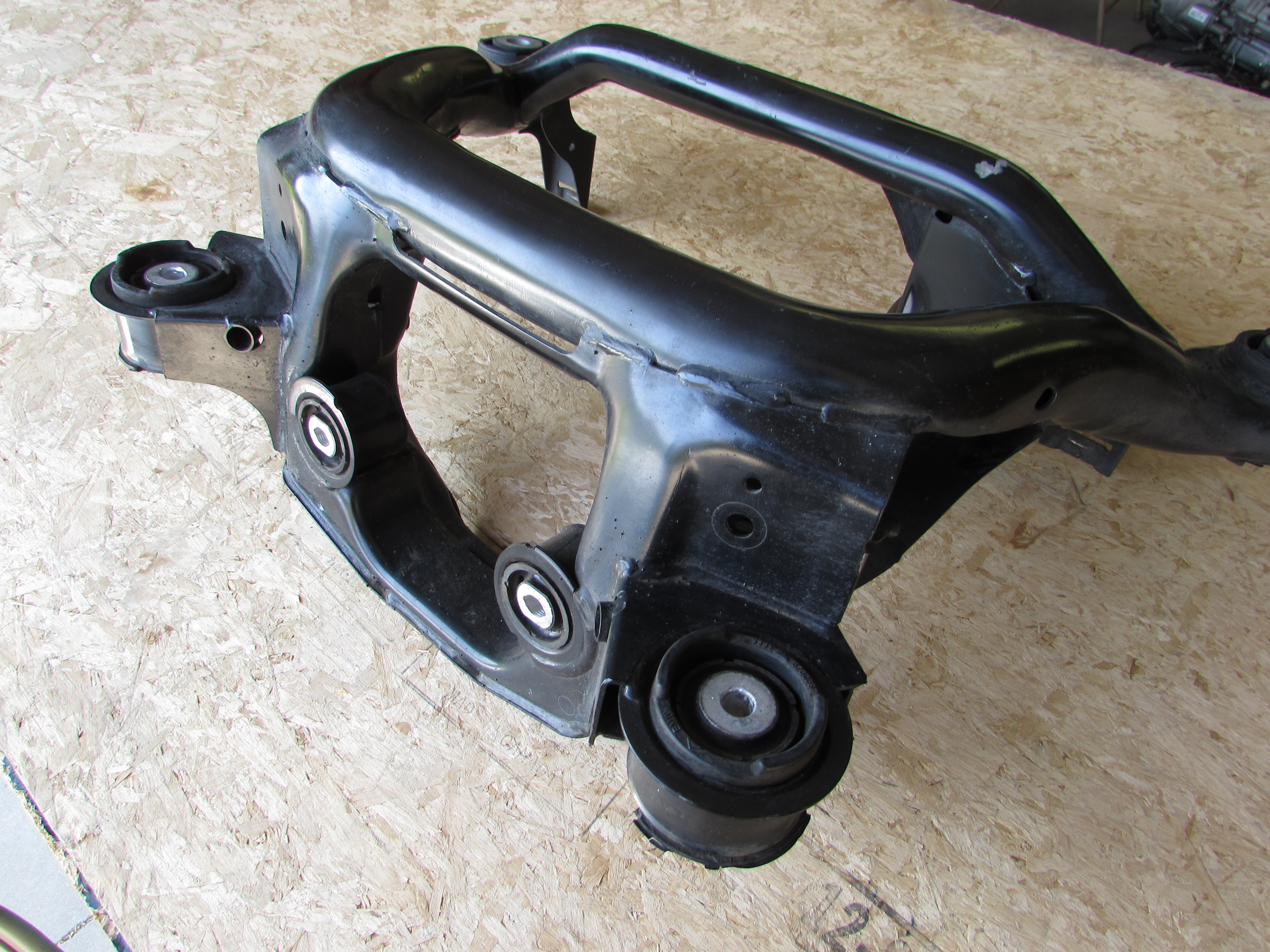 BMW Rear Subframe Axle Carrier 33306777725 2003-2008 E85 E86 Z4 (3.0L ...