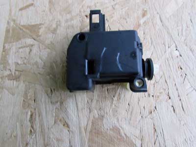 BMW Center Console Actuator Drive, Locking Mechanism 67116944827 2004 ...