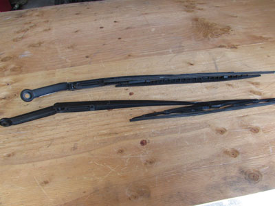 BMW Windshield Wiper Arms (Pair) 61617003931 E46 323i 325i 328i 330i M3 ...